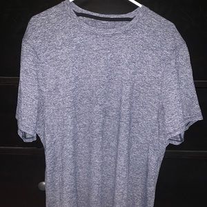 Lululemon t shirt